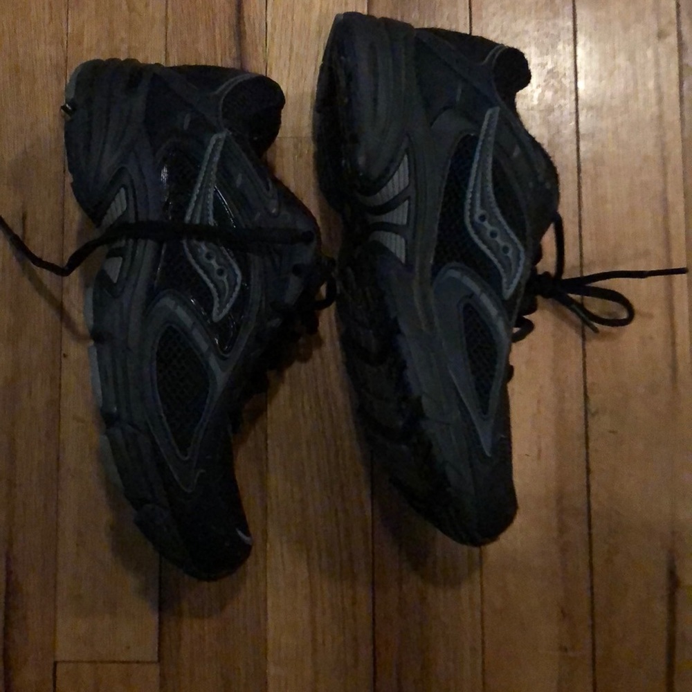 Black Saucony Women’s Running Sneakers